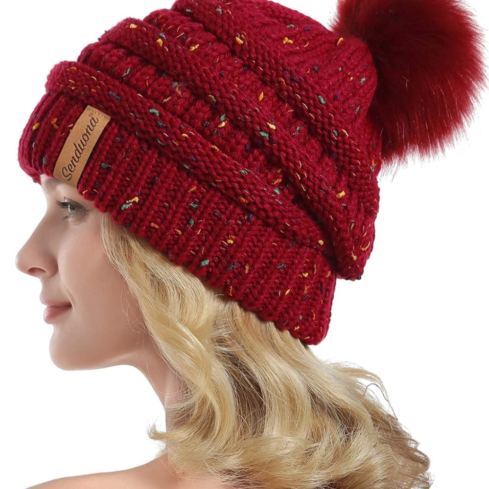 5 ⭐️ Rated Slouchy PomPom Beanie